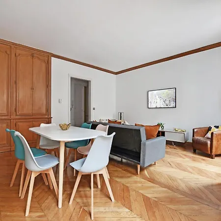 Appt Parisien 2bdr 4 P Long Balcony - Auteuil Paris