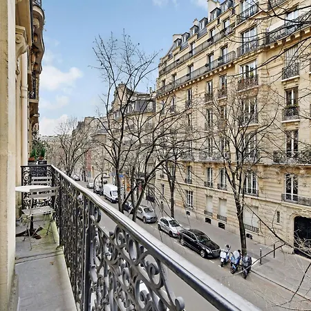Appt Parisien 2bdr 4 P Long Balcony - Auteuil Apartmán